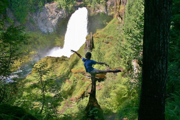 Sahalie Falls Arabesque